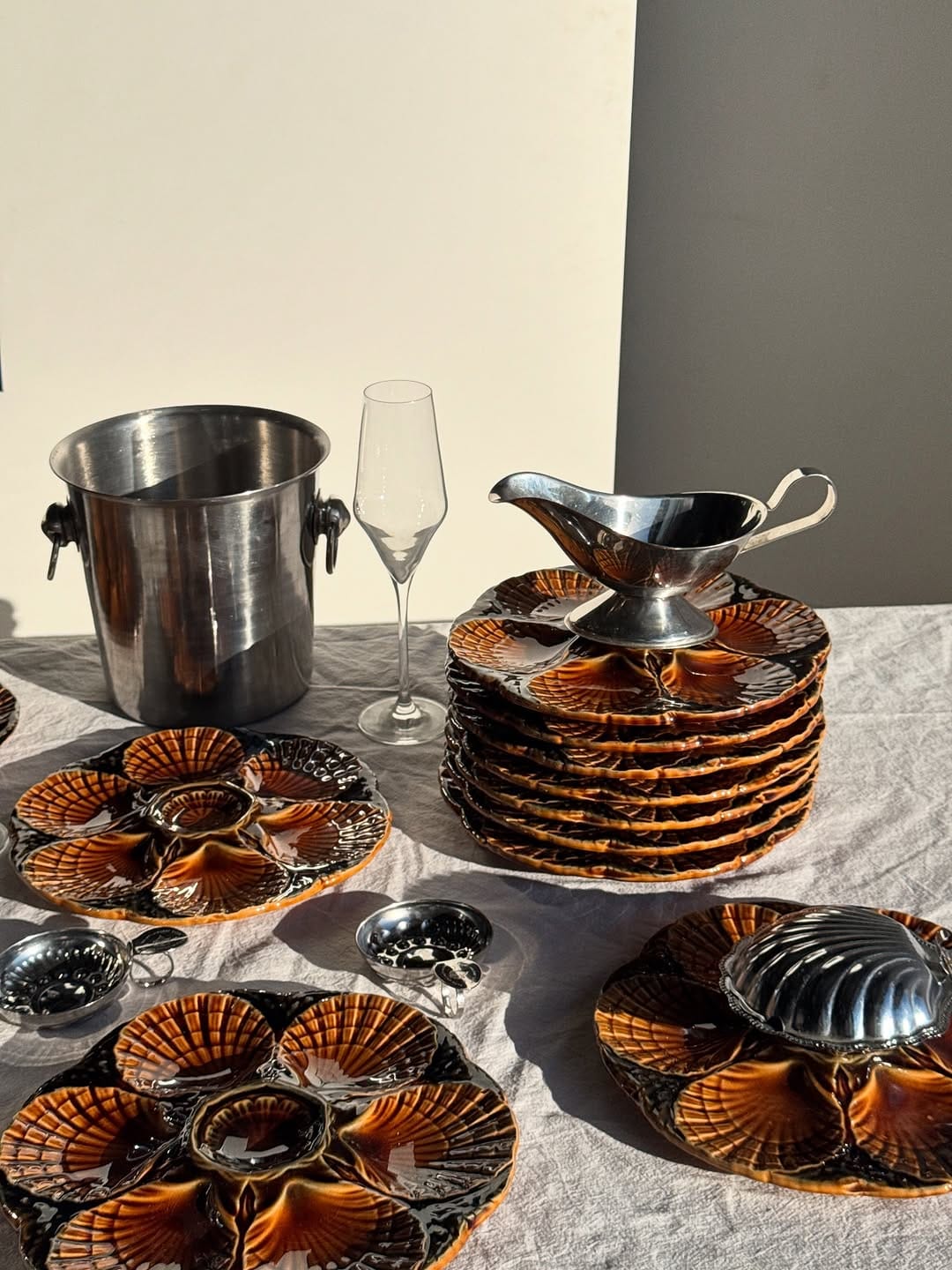 Post 4 by Office Objets on Instagram (carousel)