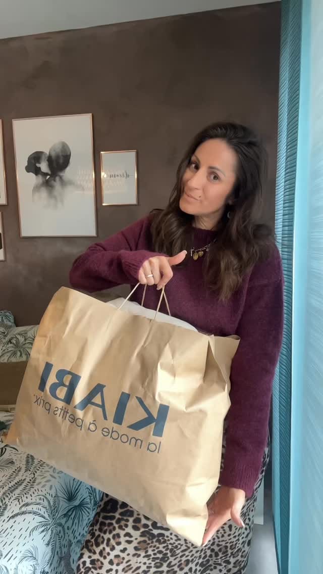 Post 4 by The French Louve ❤️ Delphine on Instagram (video)