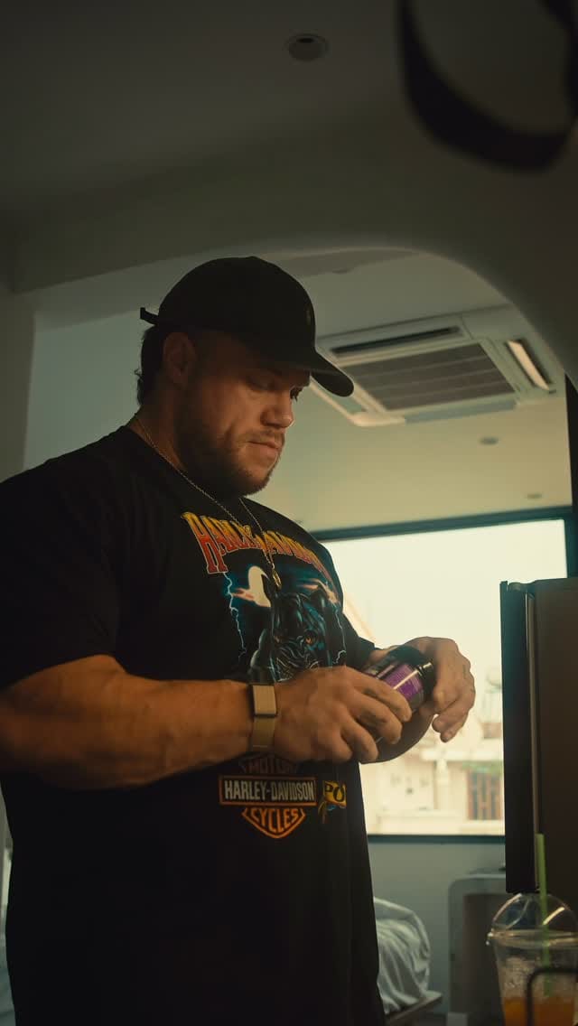 Post 4 by Florian Poirson IFBB PRO on Instagram (video)