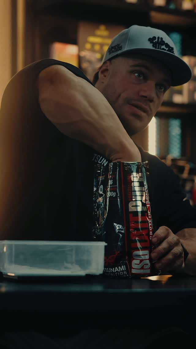 Post 6 by Florian Poirson IFBB PRO on Instagram (video)