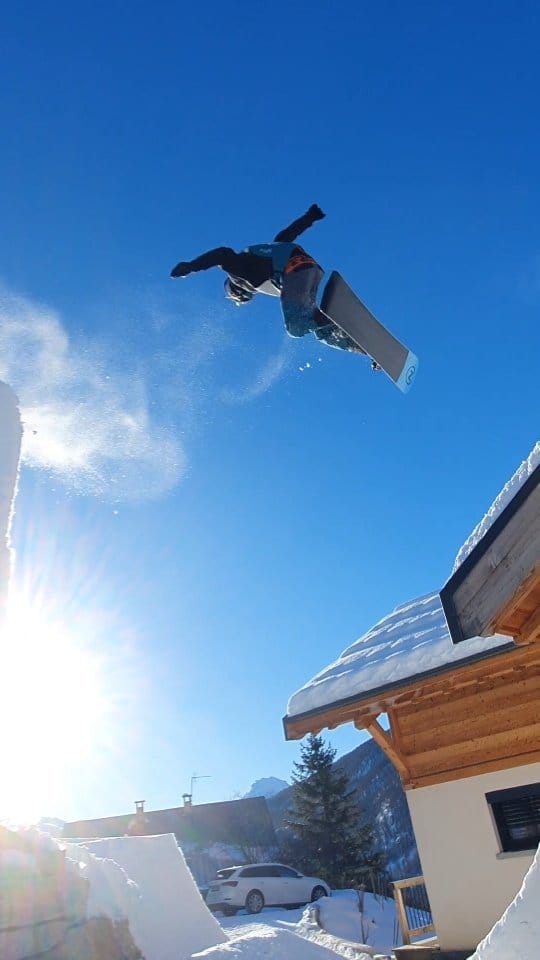 Post 9 by Pierre Vaultier on Instagram (video)