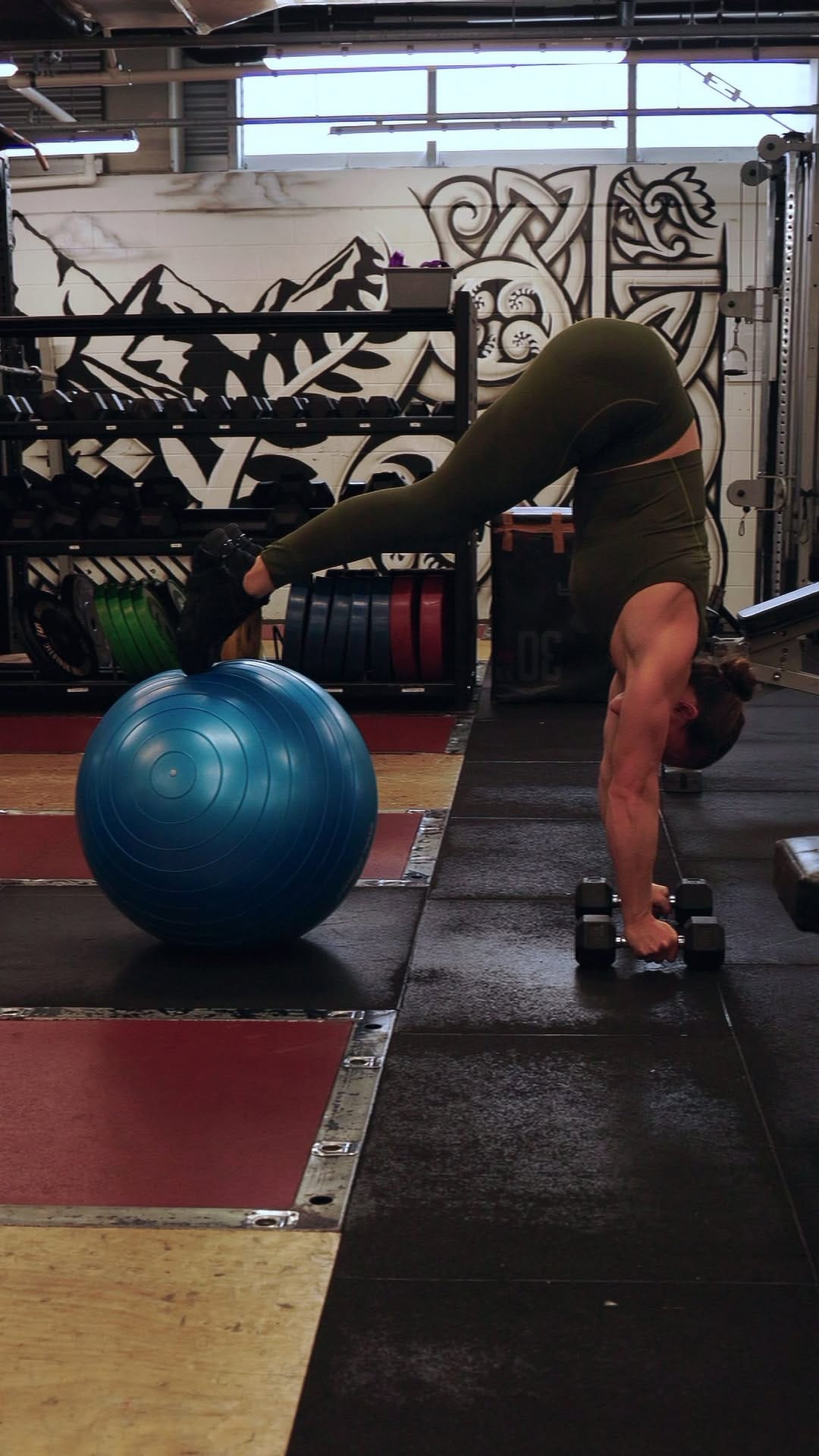 Post 8 by Lisa Carrington on Instagram (video)