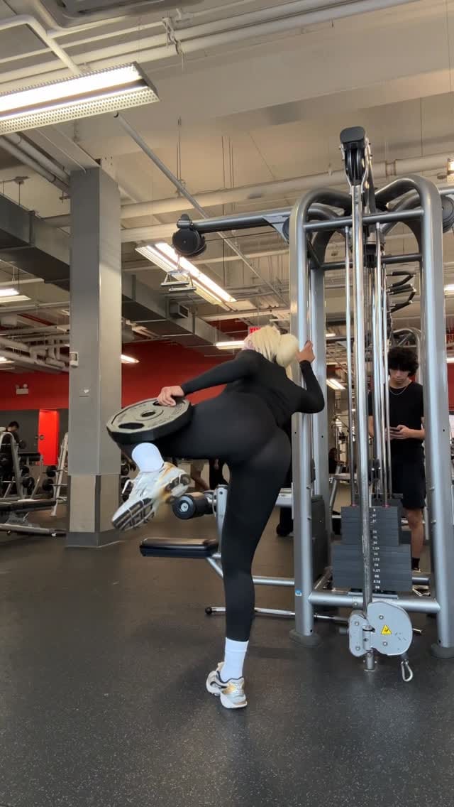 Post 8 by @parisdanielleco on Instagram (video)