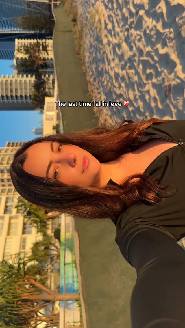 Post 1 by Oceane Csy on Instagram (video)