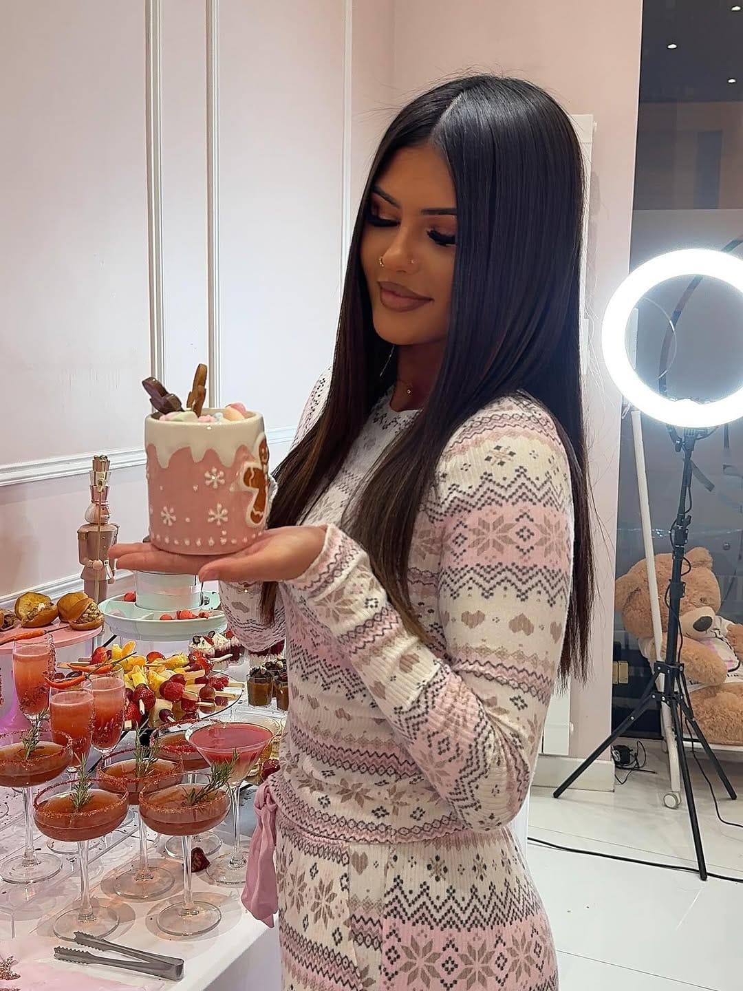 Post 5 by HAIR GIRLY ROOM 🍬 on Instagram (carousel)