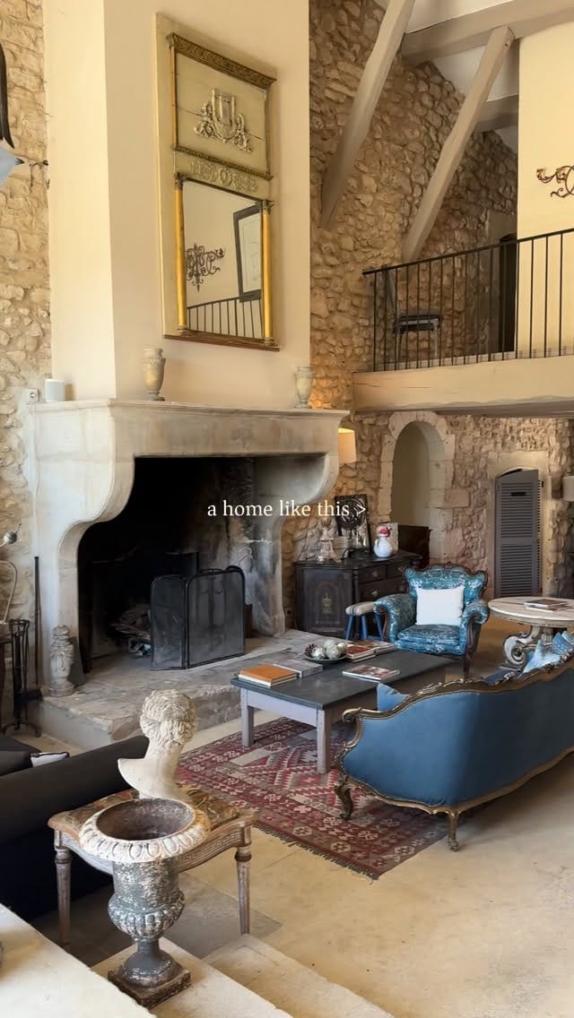 Post 2 by French Art de Vivre on Instagram (video)