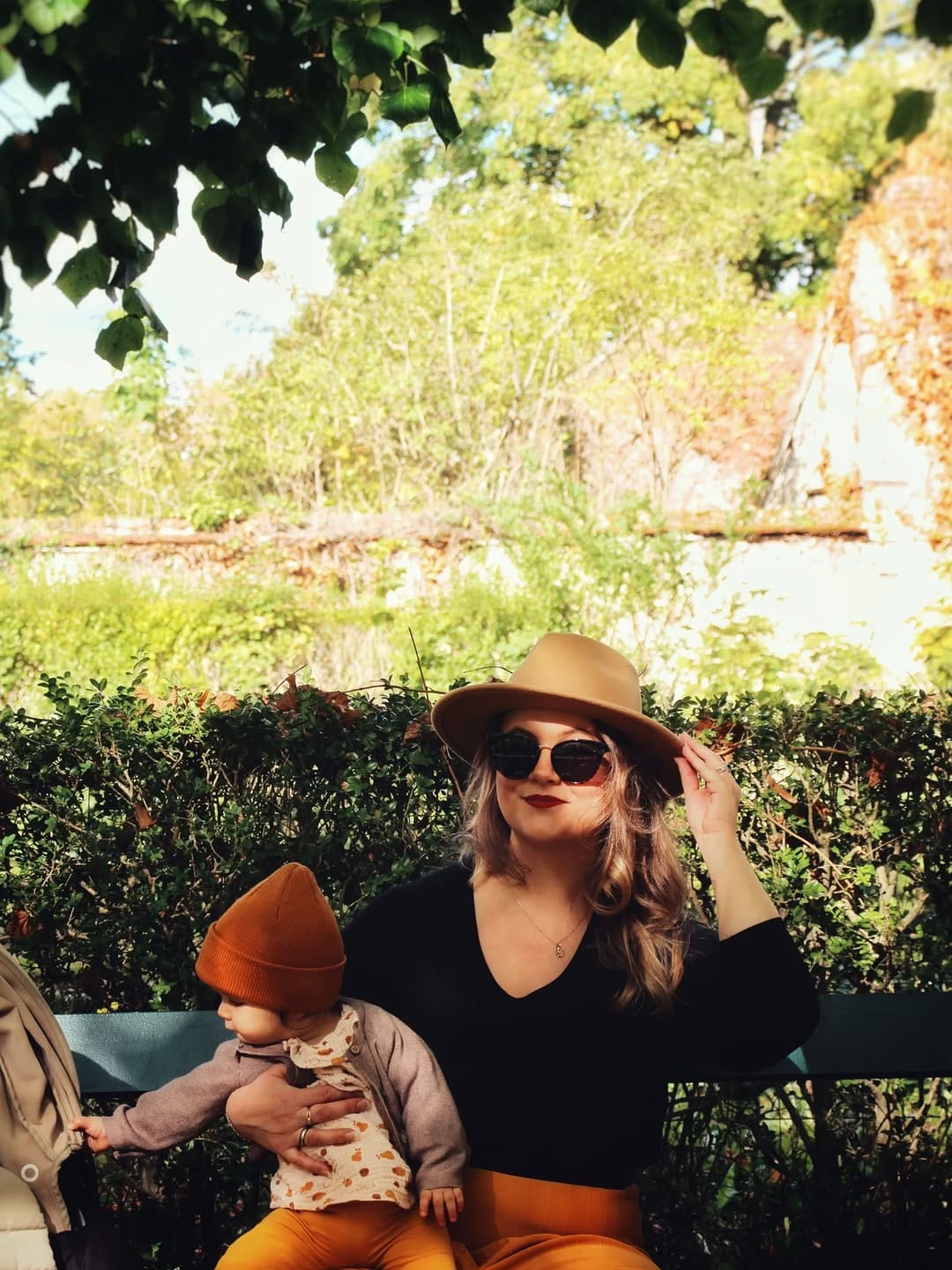 Post 4 by 𝐂𝐥𝐚𝐢𝐫𝐞 𝐉𝐛𝐥𝐤 on Instagram (carousel)