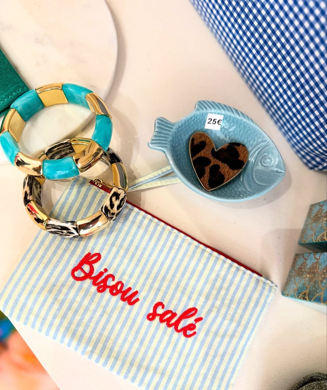 Post 8 by LE VESTIAIRE DE ZOE on Instagram (image)