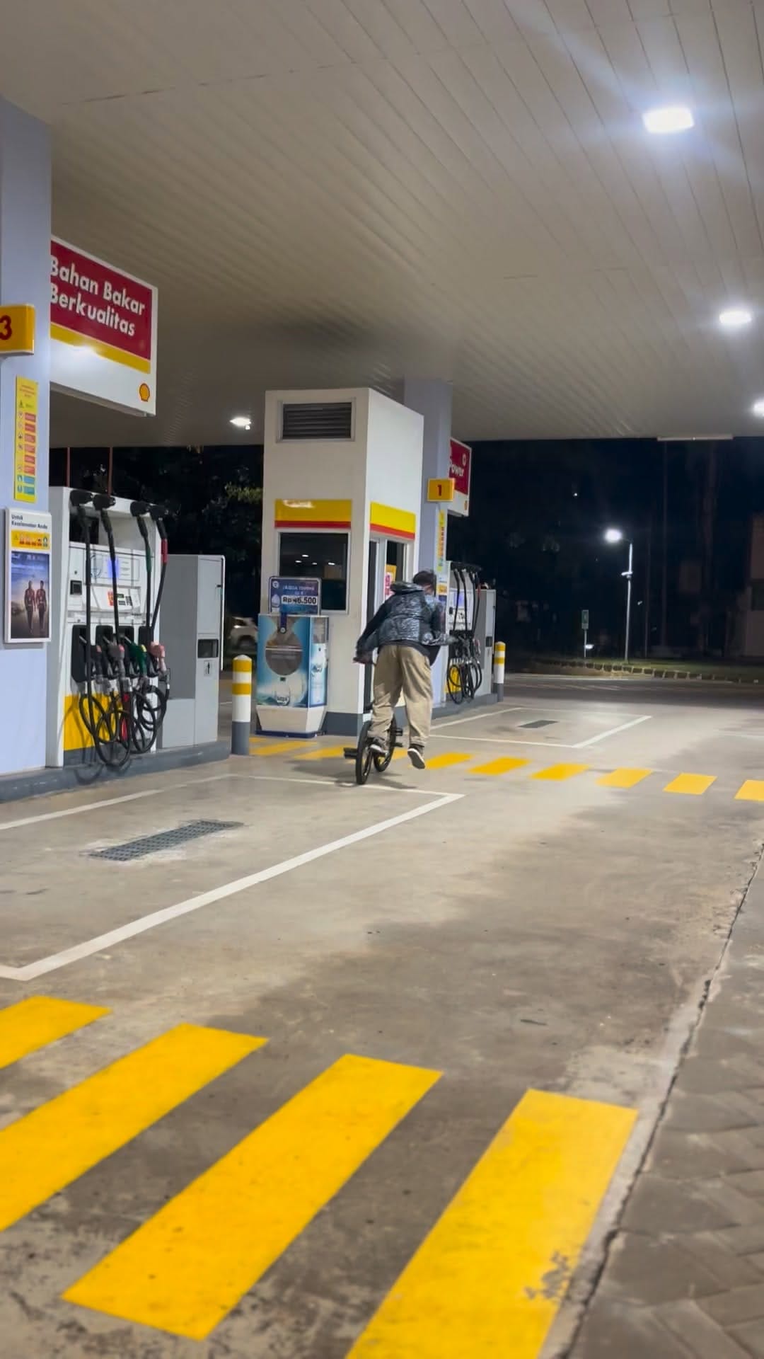 Post 2 by Januar susanto on Instagram (video)