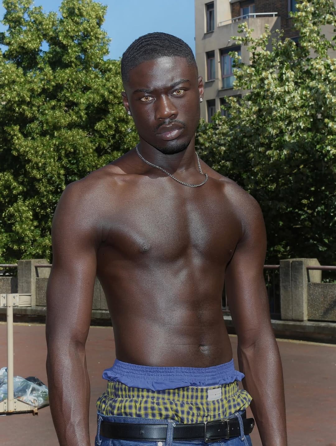 Post 4 by ABOUBACRY on Instagram (carousel)