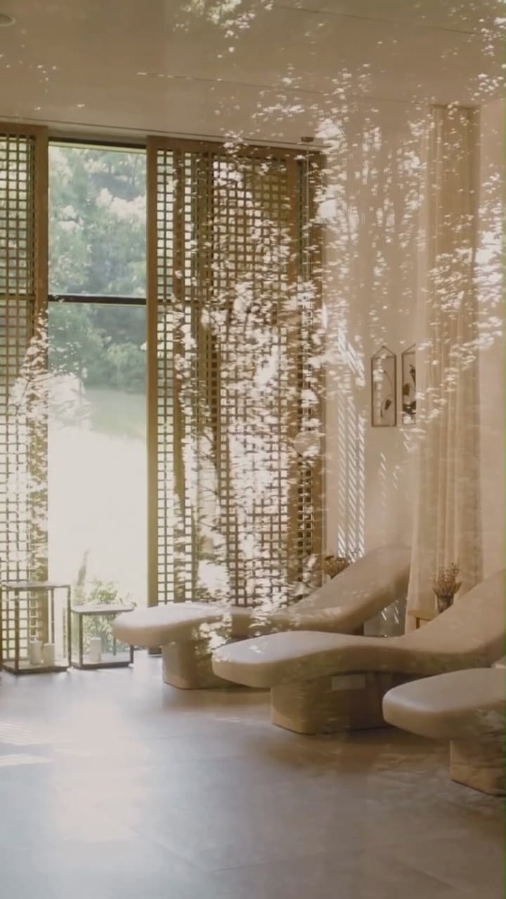 Post 2 by L'Occitane en Provence | CH on Instagram (video)