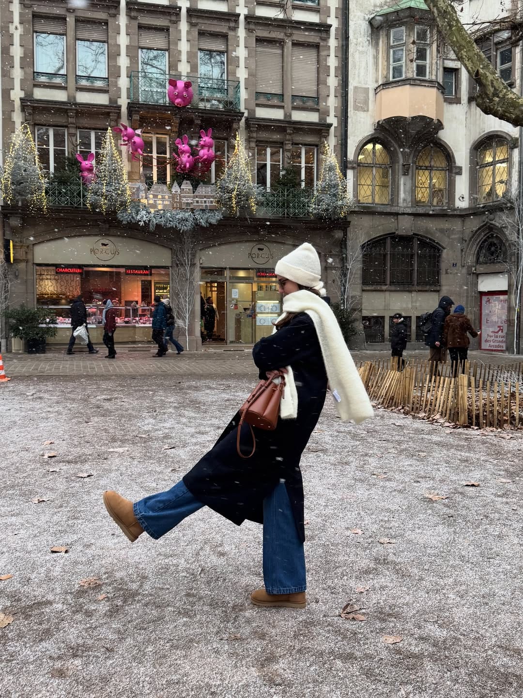 Post 4 by Anne-Sophie on Instagram (carousel)