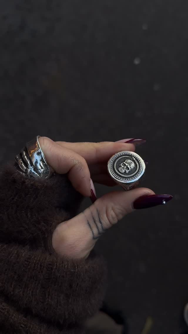 Post 4 by ROC PARIS on Instagram (video)