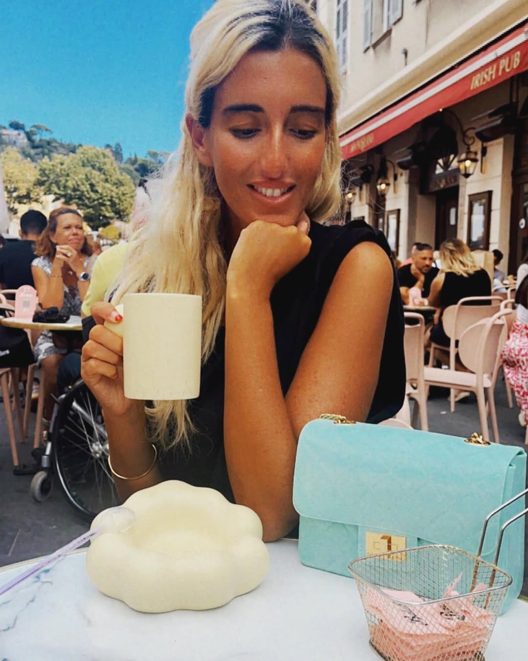 Post 8 by Mel.B on Instagram (image)