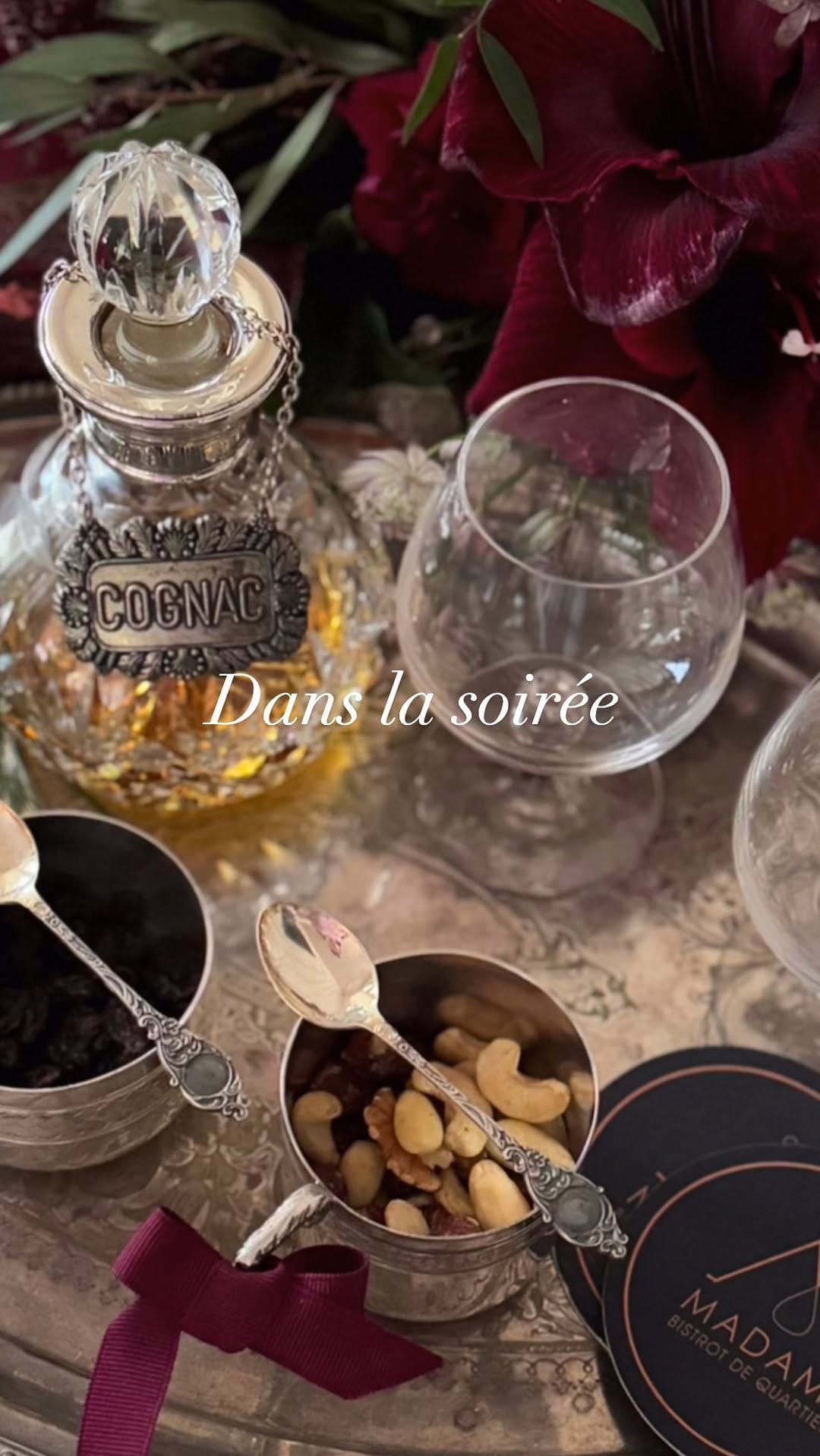 Post 7 by Riviera Vintage Online Shop on Instagram (video)