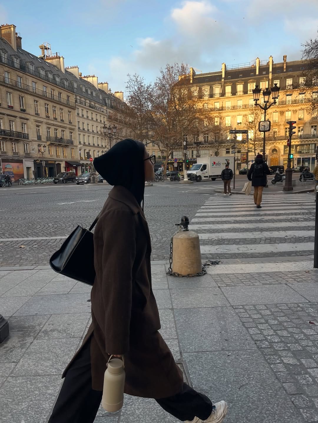 Post 4 by Paola Ríos on Instagram (carousel)