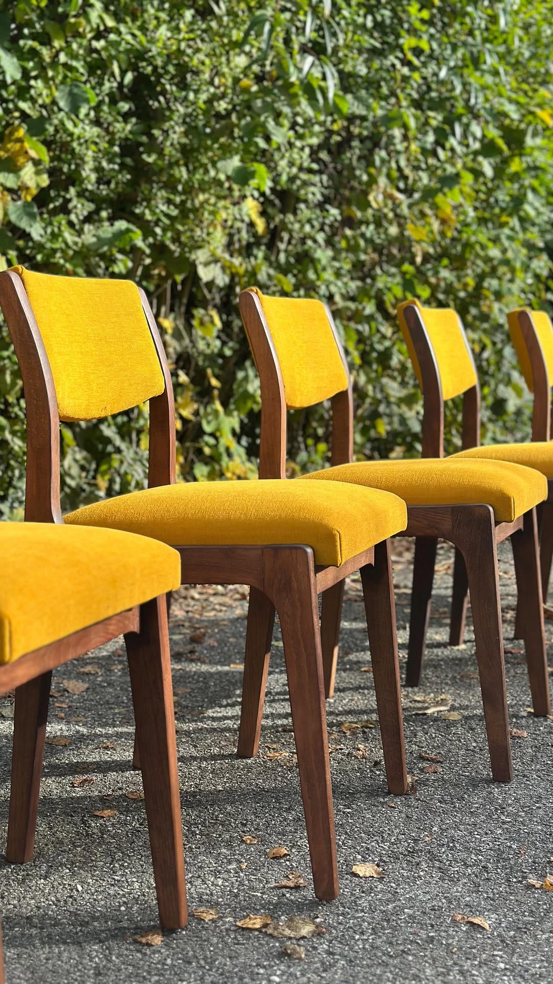 Post 9 by Façon Brocante Annecy on Instagram (video)