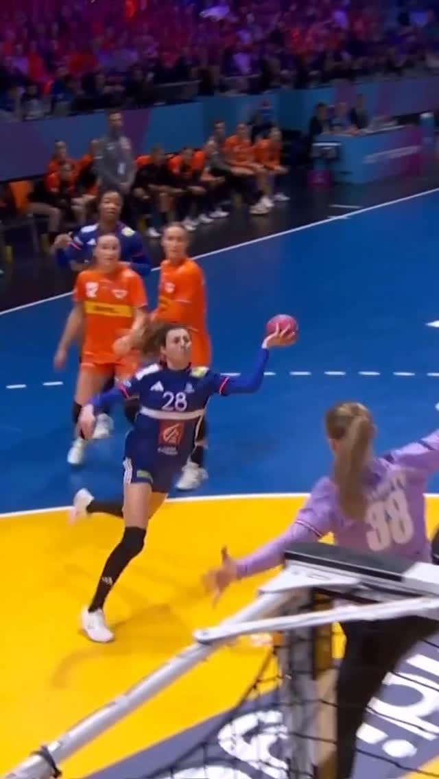 Post 5 by Lucie Granier on Instagram (video)