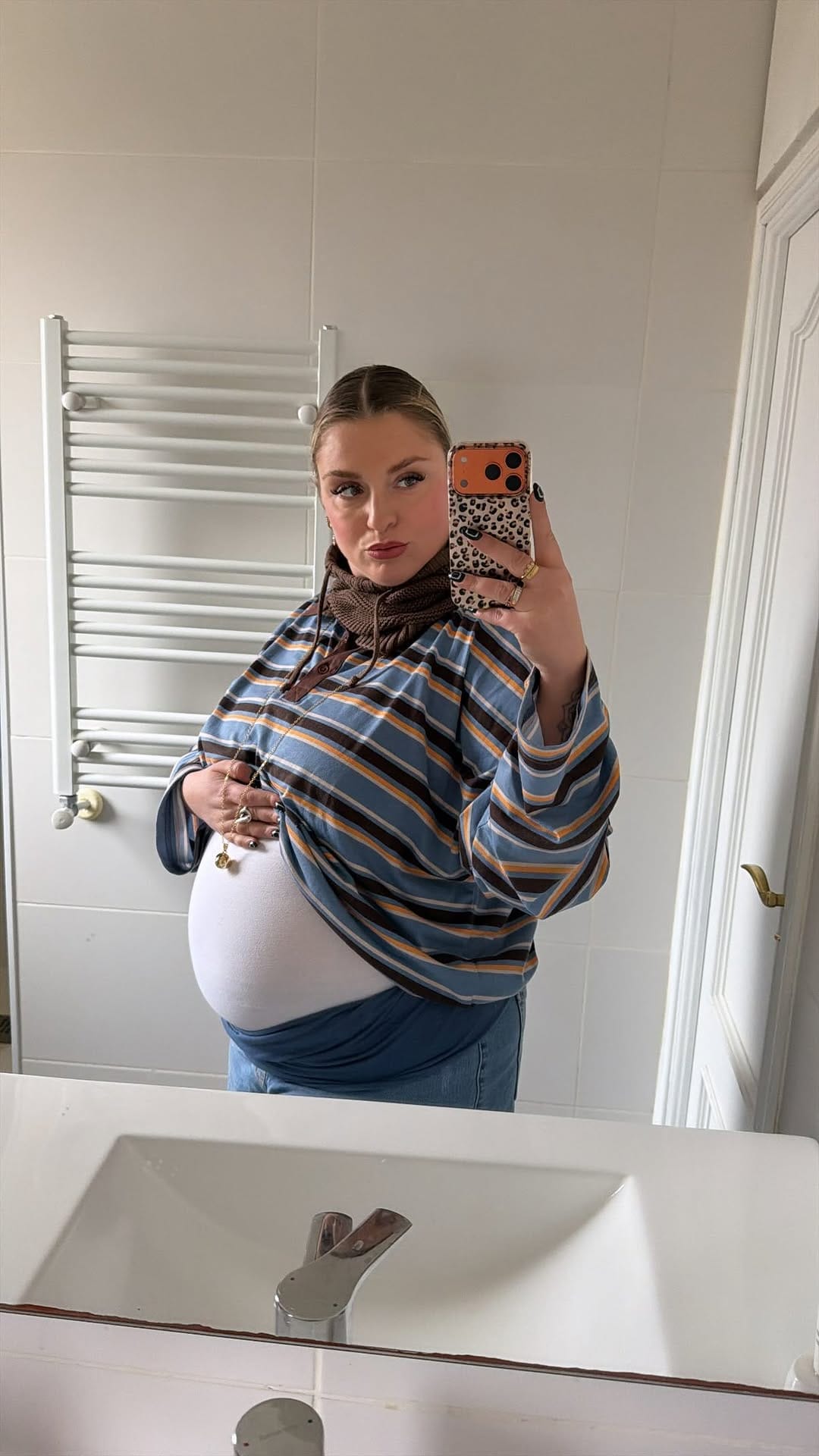 Post 7 by 𝕄𝕒𝕟𝕠𝕟𝕙𝕞𝕘 𝕞𝕦𝕞 𝕥𝕠 𝕓𝕖 👶🏼🎀 on Instagram (video)
