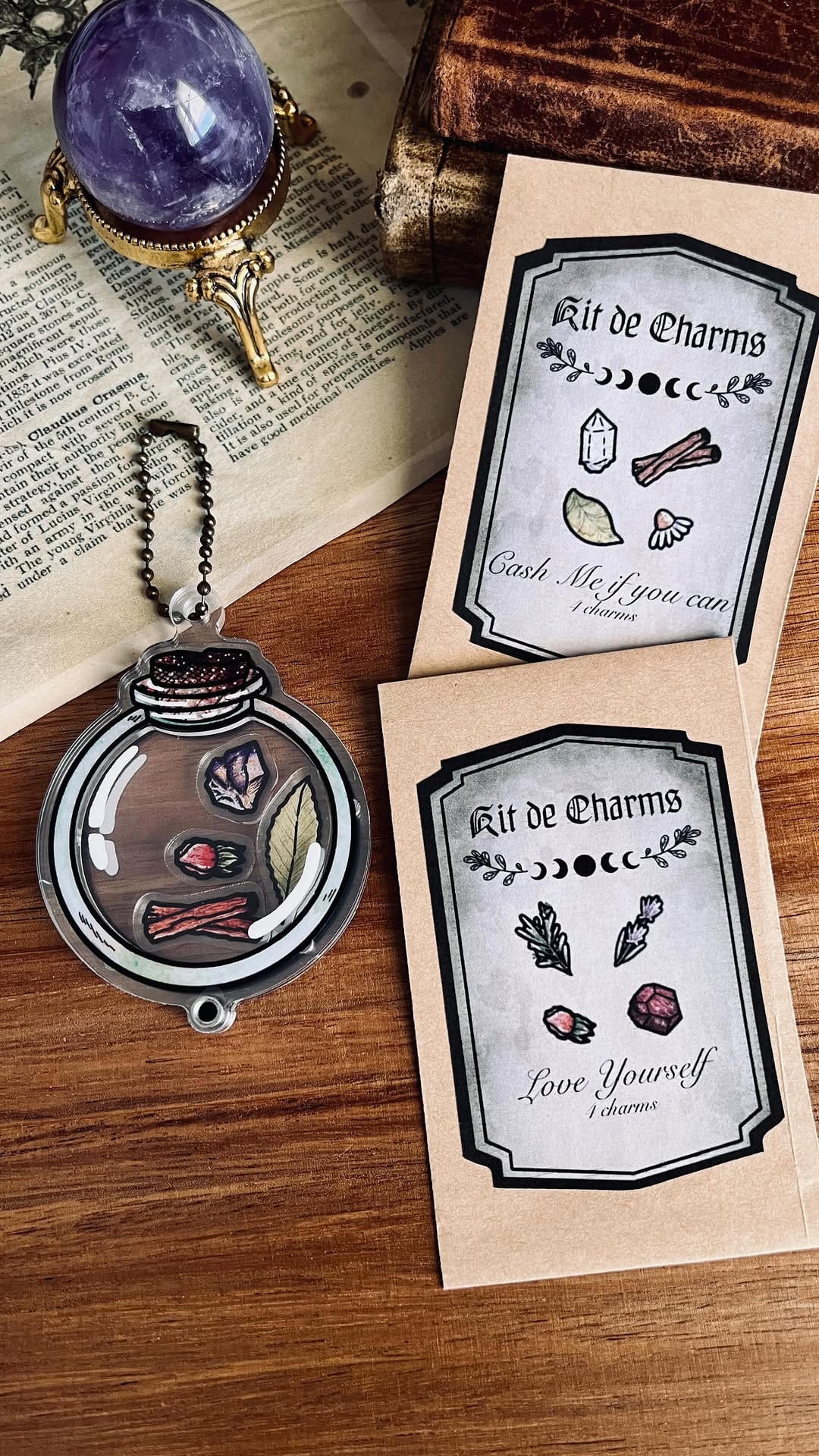 Post 10 by Gaëlle - Illustrations & créations Witchy on Instagram (video)
