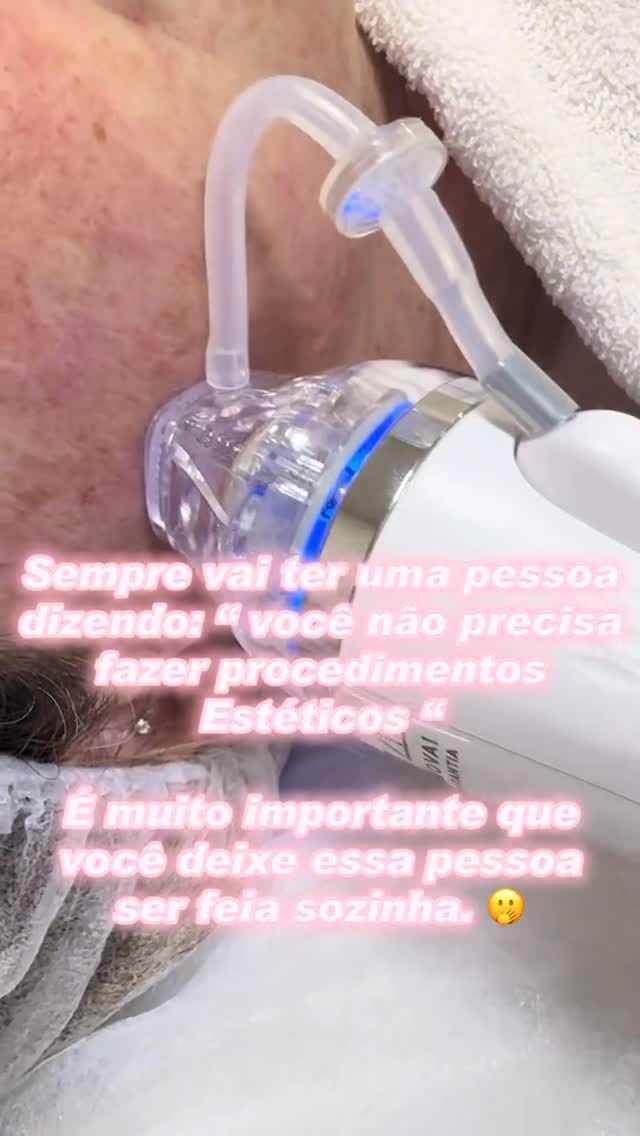 Post 5 by Carolina Andrade on Instagram (video)