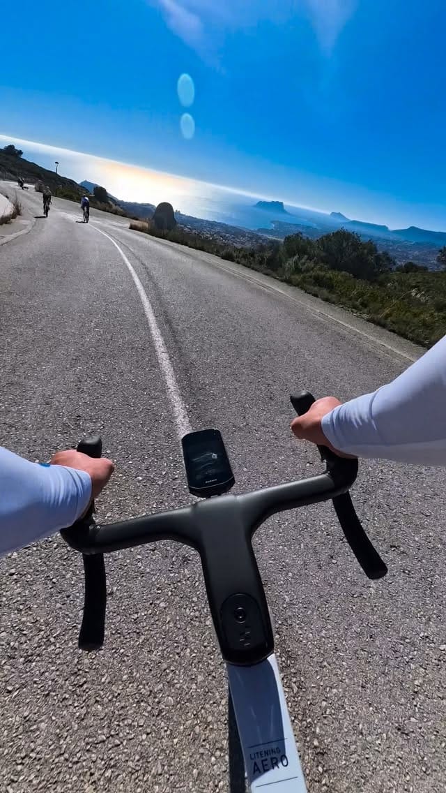 Post 1 by Sandy Dujardin on Instagram (video)