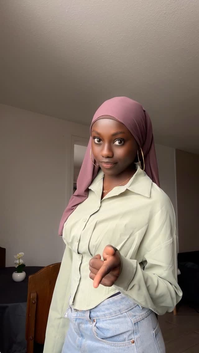 Post 2 by Fatou gueye on Instagram (video)