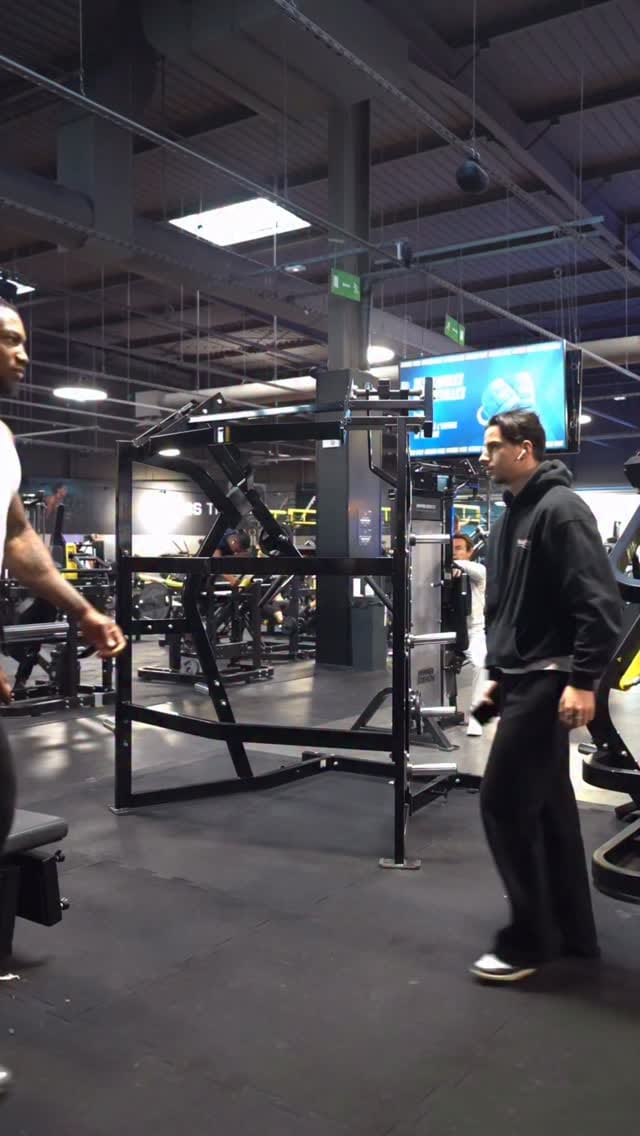 Post 2 by Mehdi Rpl on Instagram (video)