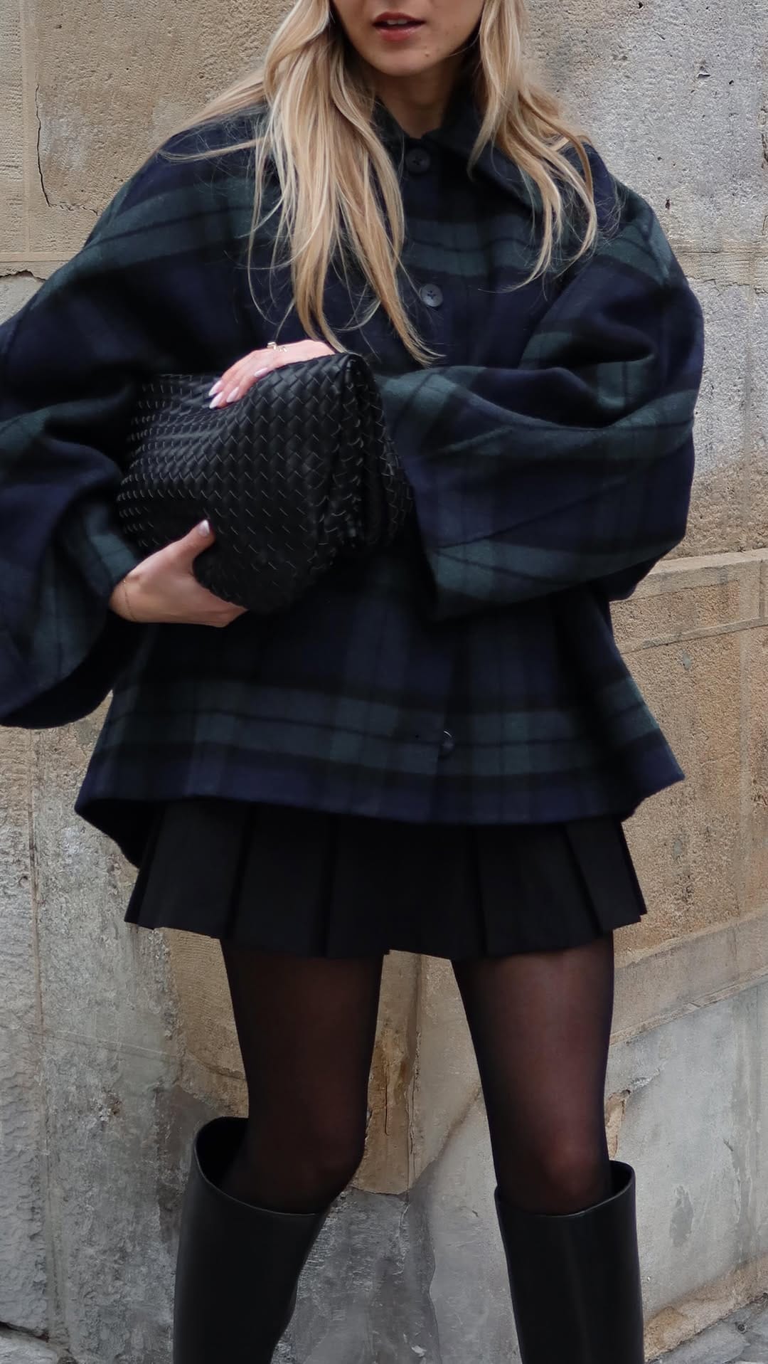 Post 8 by Océane on Instagram (video)