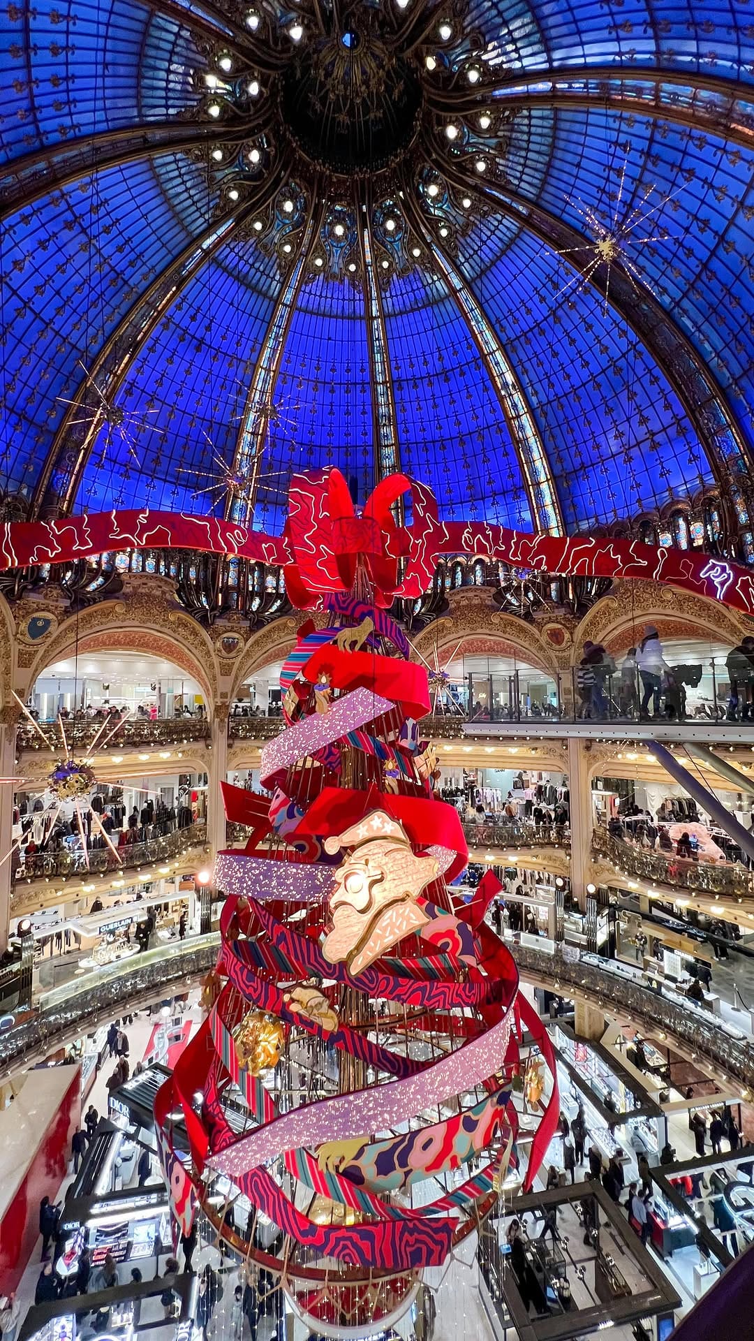Post 1 by Miss Ségo on Instagram (video)