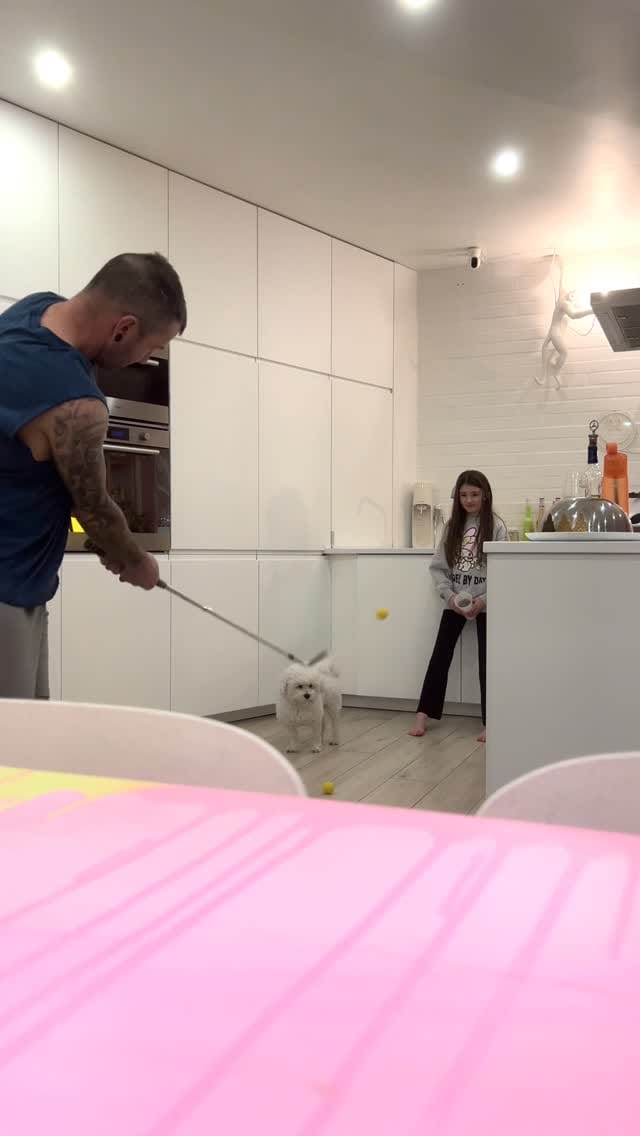 Post 3 by Alex Ostyn 🇫🇷 on Instagram (video)