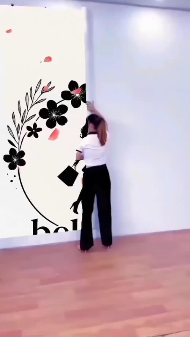 Post 8 by bella.tn on Instagram (video)