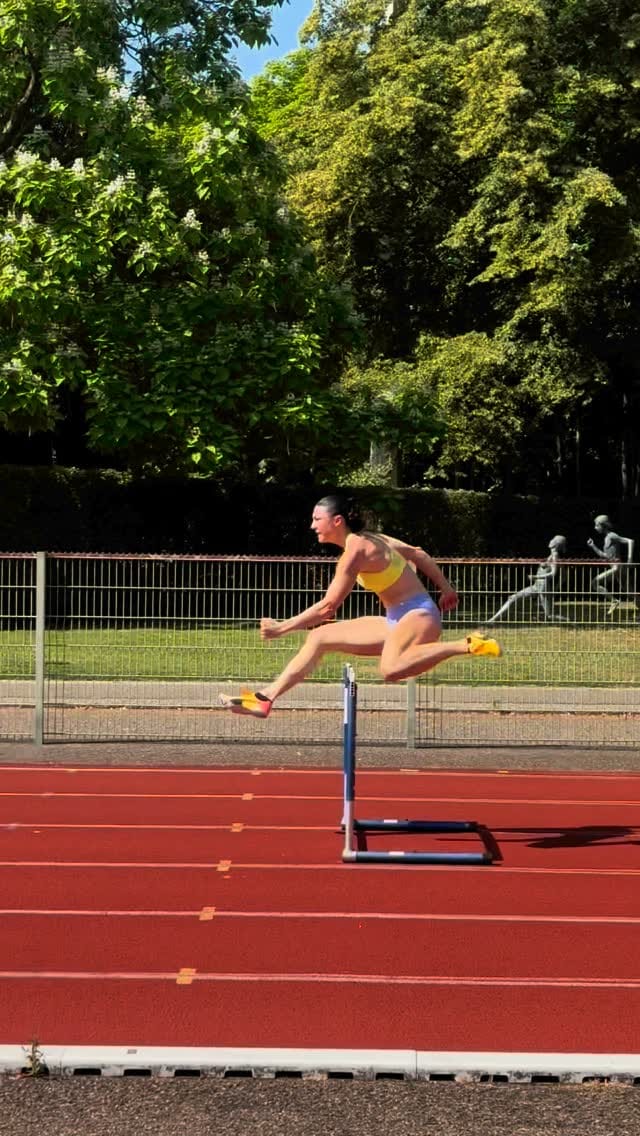 Post 10 by Michelle Jenneke on Instagram (video)