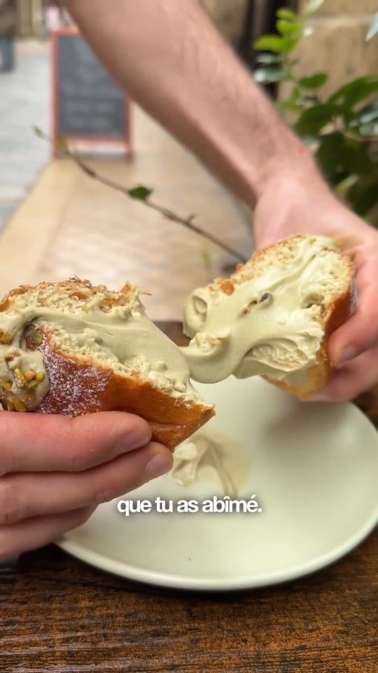 Post 3 by Pâtisserie Caterina on Instagram (video)