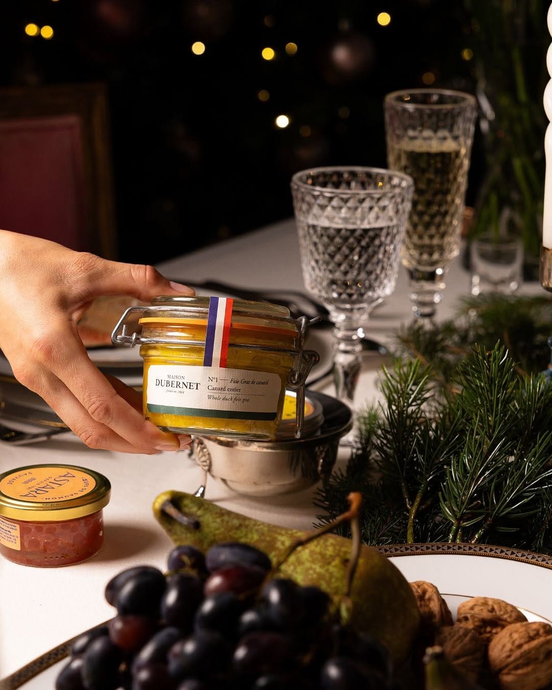 Post 9 by La Halle des Gourmets on Instagram (carousel)