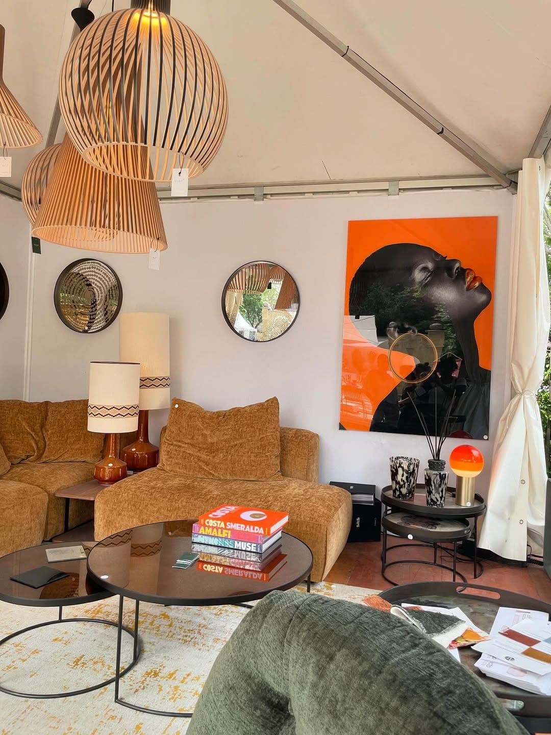 Post 3 by AFROKIDEKOR - Décoration africaine moderne on Instagram (carousel)