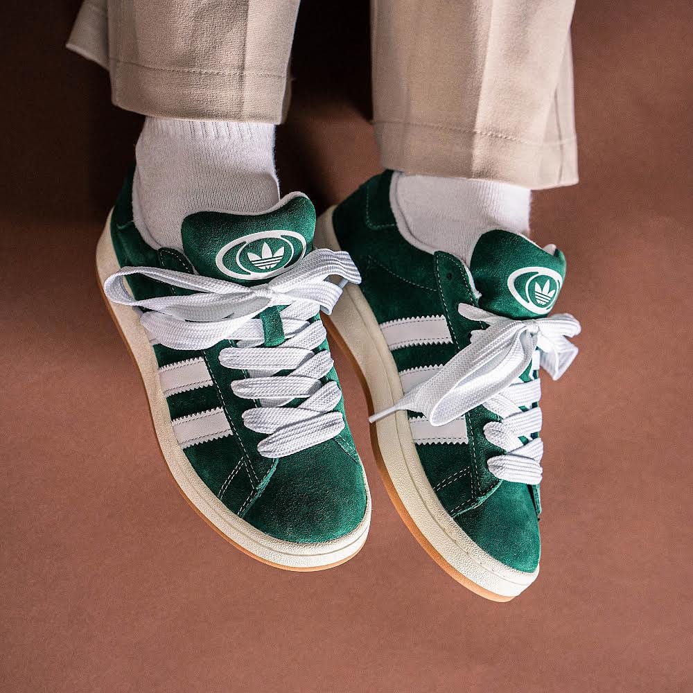 Post 7 by Click your sneakss on Instagram (image)