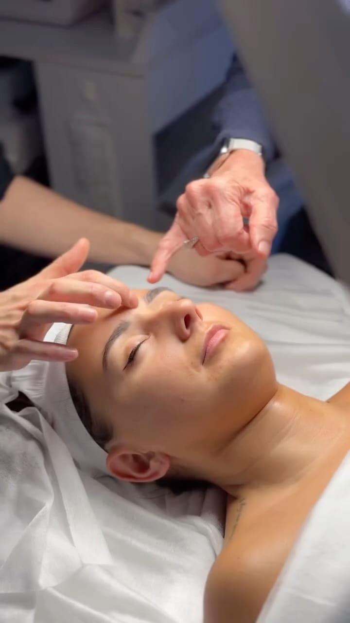 Post 9 by Joëlle Ciocco Paris on Instagram (video)