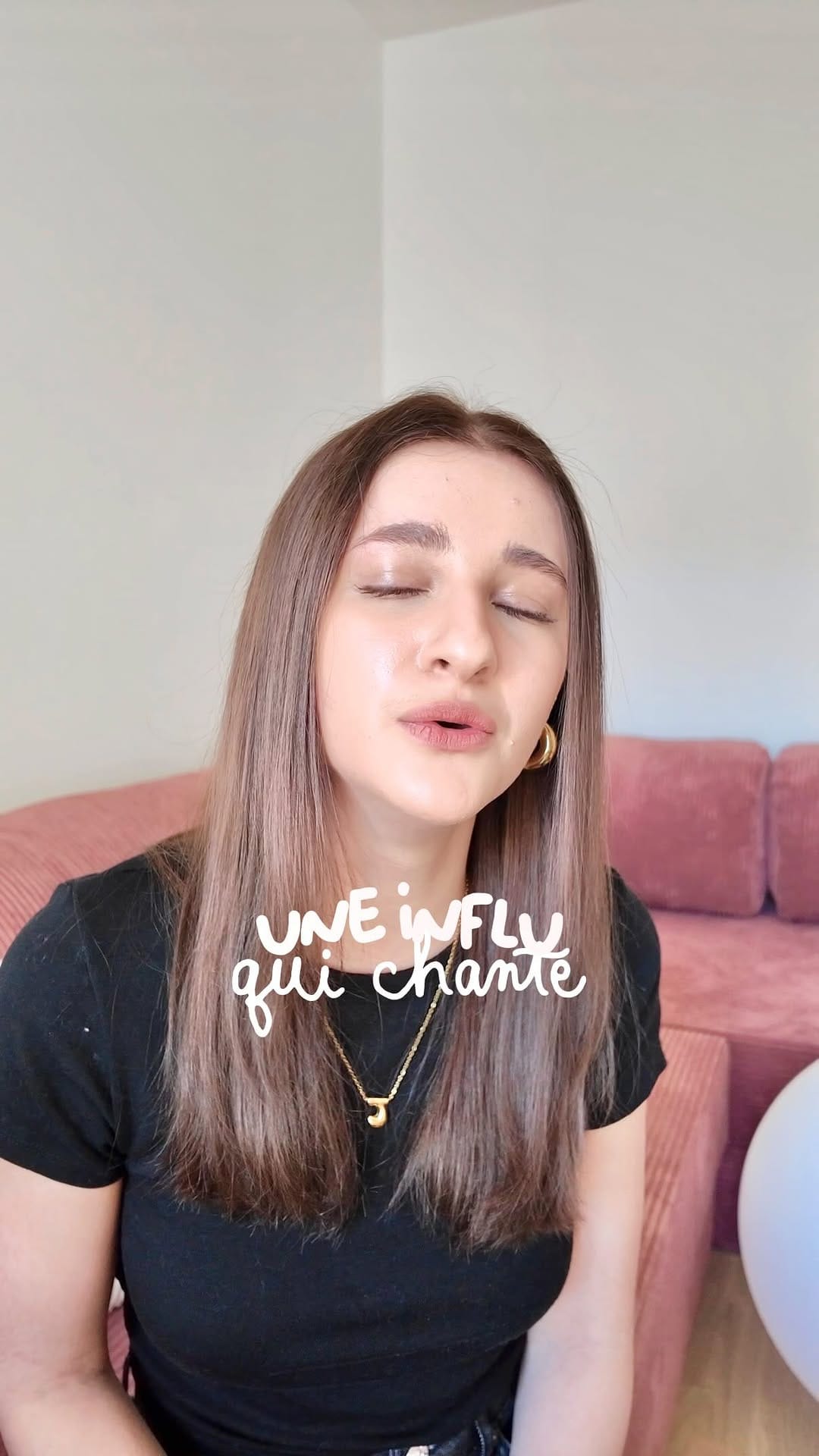 Post 2 by 𝗷𝘂𝗹𝗶𝗲𝘁𝘁𝗲 on Instagram (video)