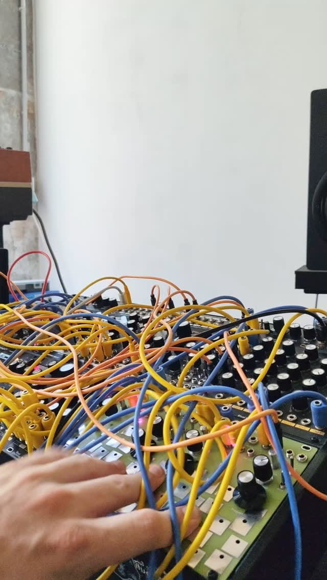 Post 7 by Ritual Electronics on Instagram (video)
