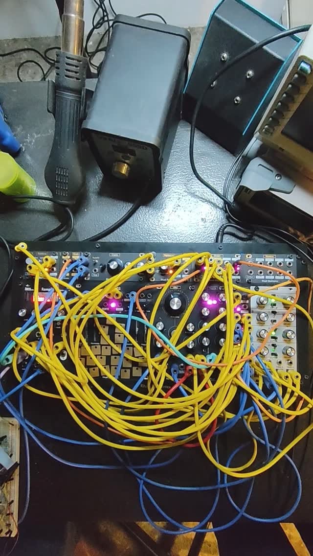 Post 6 by Ritual Electronics on Instagram (video)