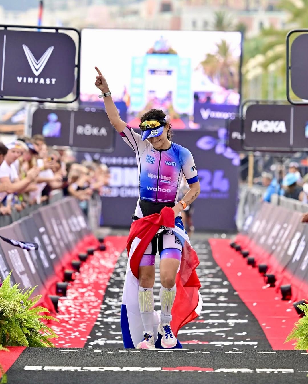 Post 10 by Léa RICCOBONI 🦁PRO Triathlete on Instagram (carousel)