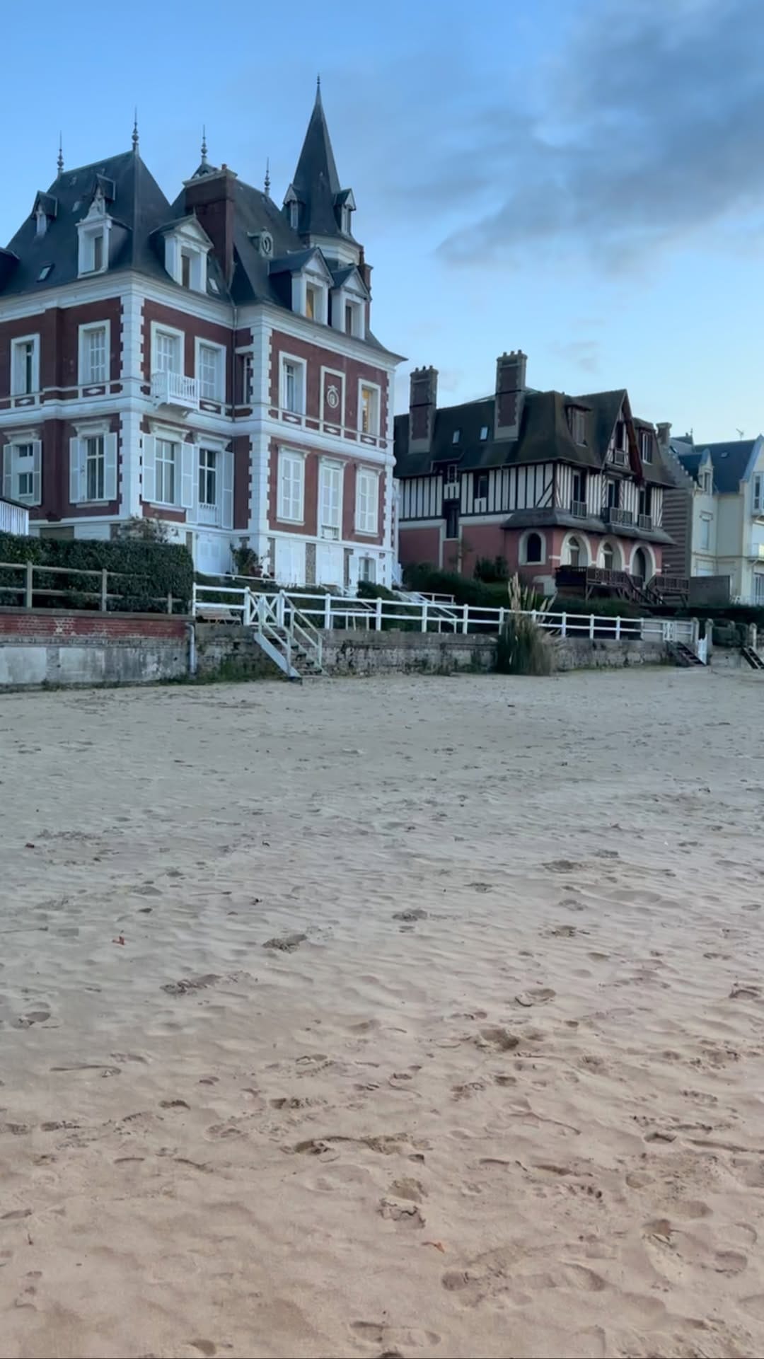 Post 4 by Victor Parigi 🇫🇷 Paris on Instagram (video)