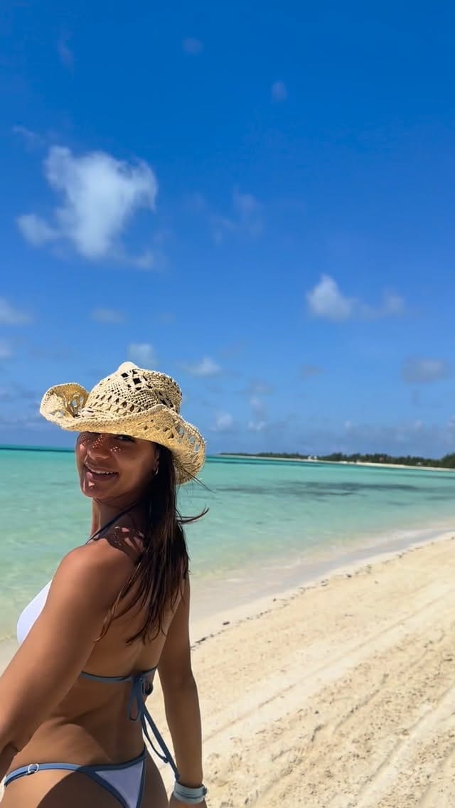Post 6 by Alianore B. 🕊 on Instagram (video)