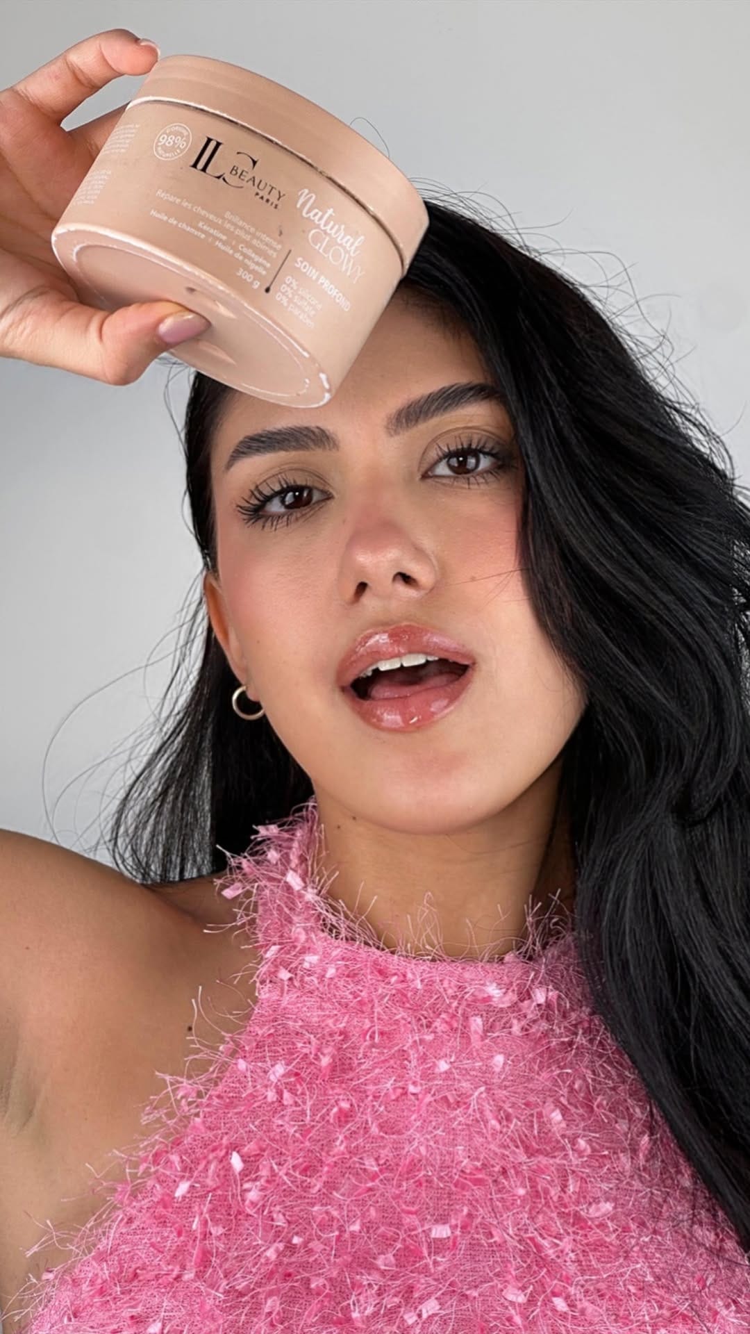 Post 2 by Cosmétiques pour cheveux et peau on Instagram (video)