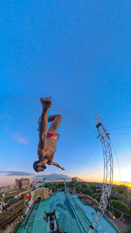 Post 9 by Robin Georges on Instagram (video)