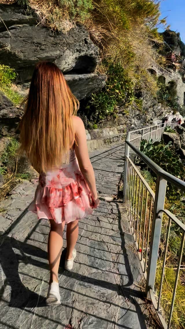 Post 9 by Lilith Moon on Instagram (video)