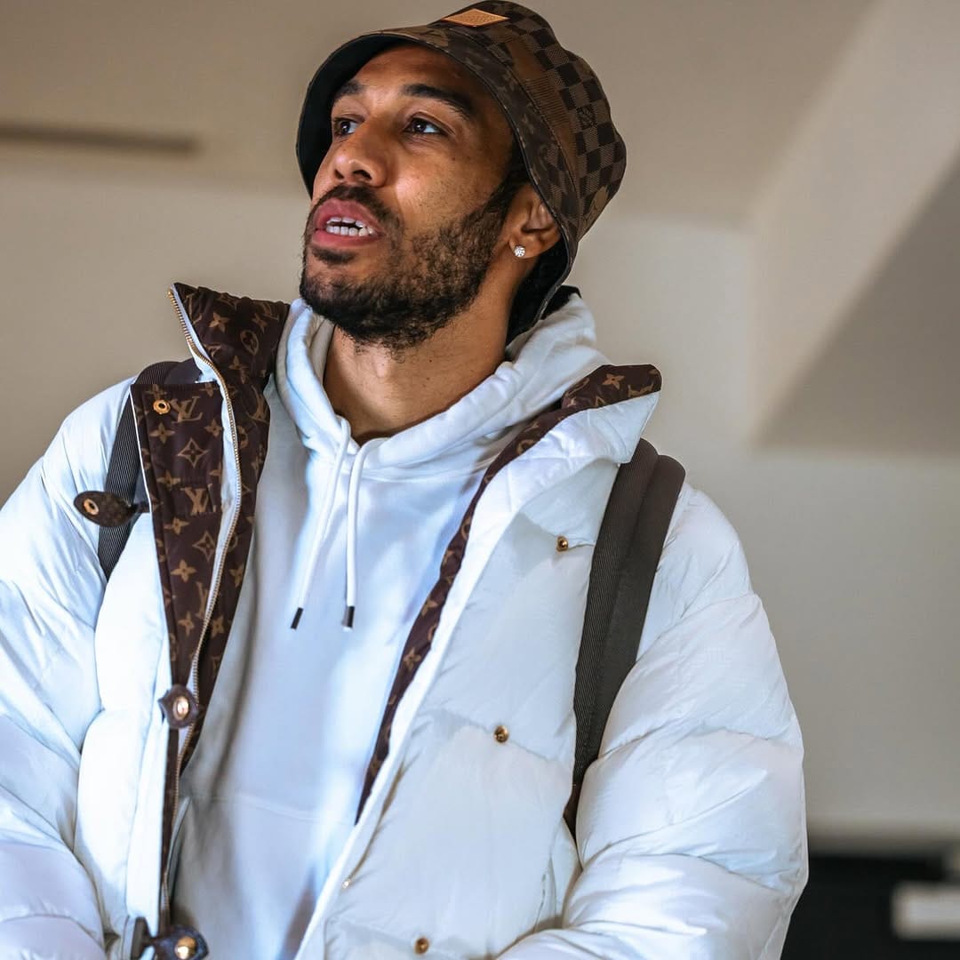 Post 4 by Pierre-Emerick Aubameyang on Instagram (carousel)