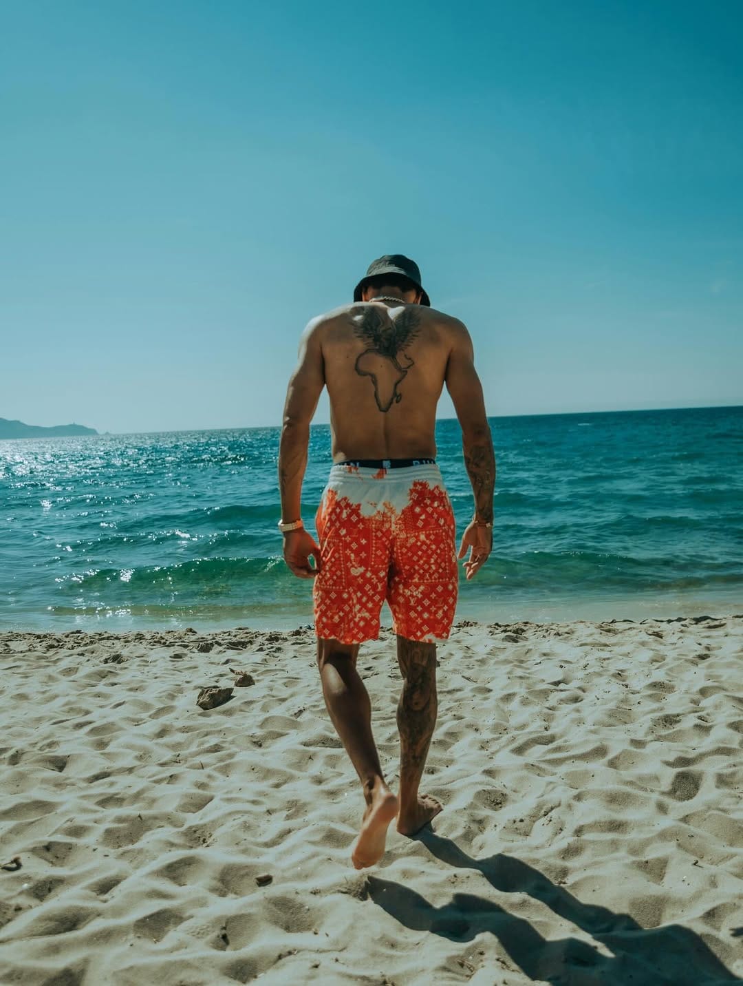 Post 1 by Pierre-Emerick Aubameyang on Instagram (carousel)