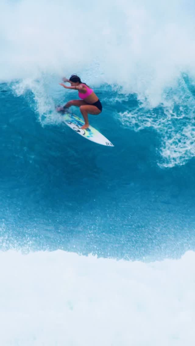 Post 2 by Luana Silva on Instagram (video)